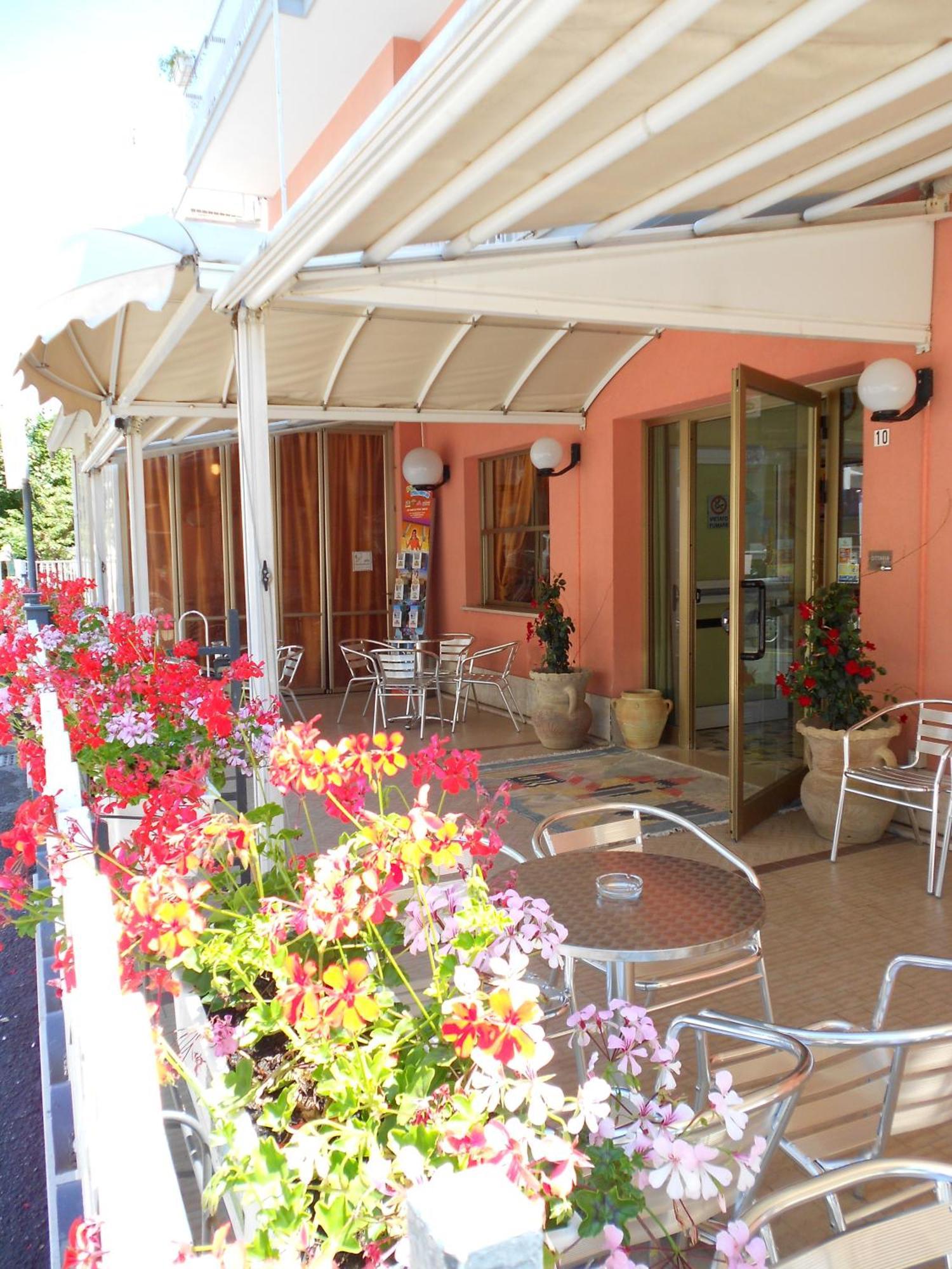 Hotel Ottavia Rimini Luaran gambar