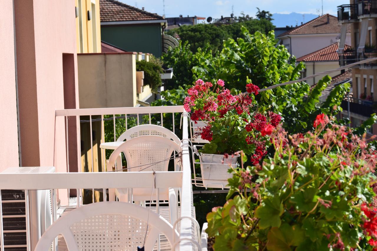 Hotel Ottavia Rimini Luaran gambar