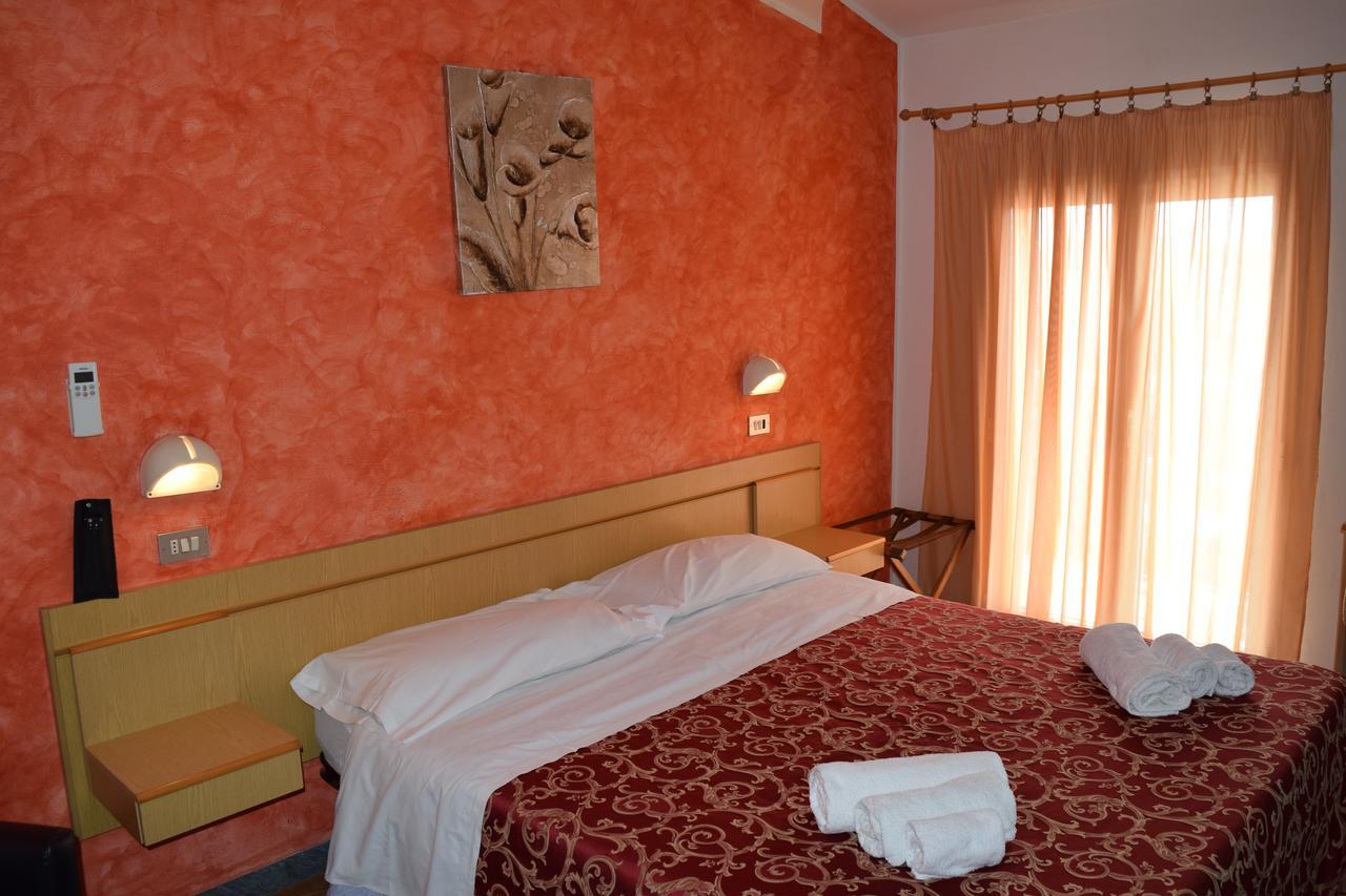 Hotel Ottavia Rimini Luaran gambar
