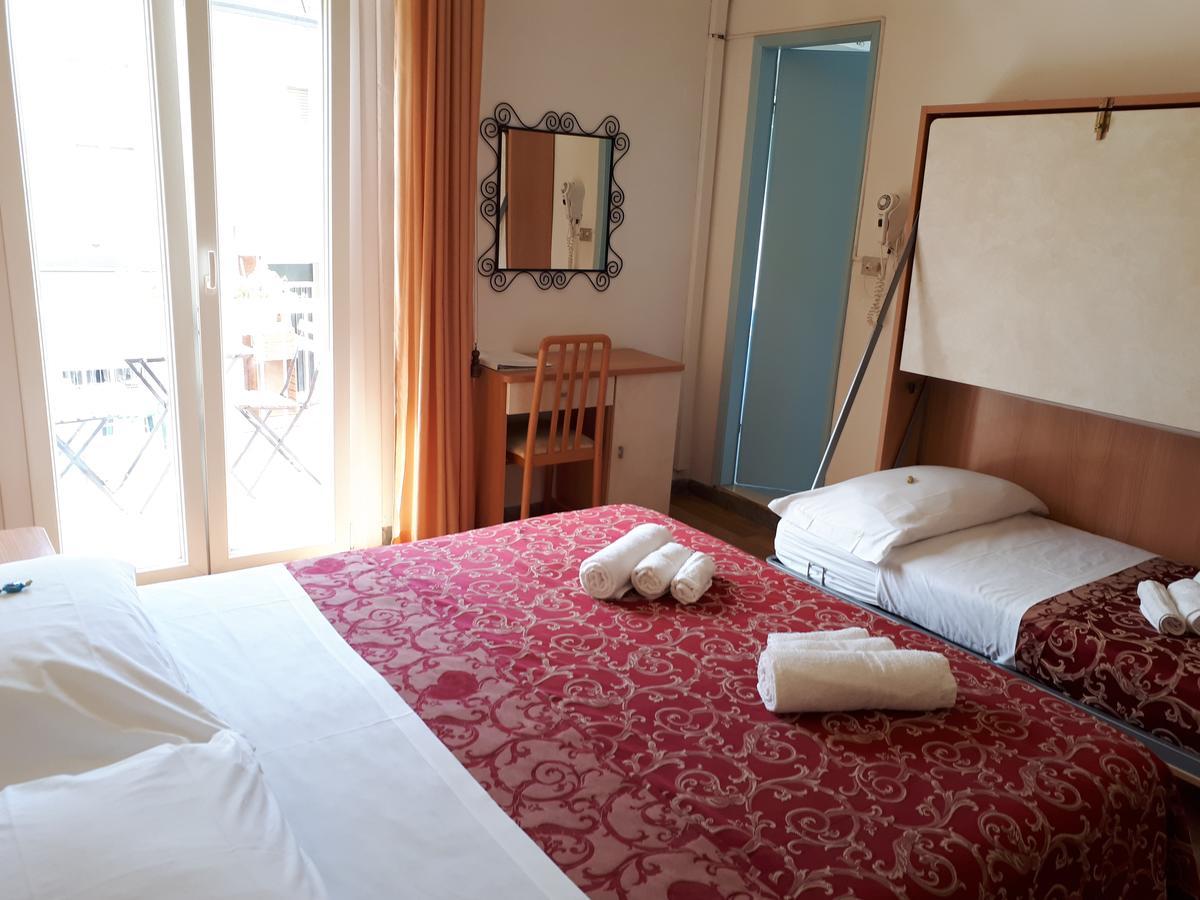 Hotel Ottavia Rimini Luaran gambar